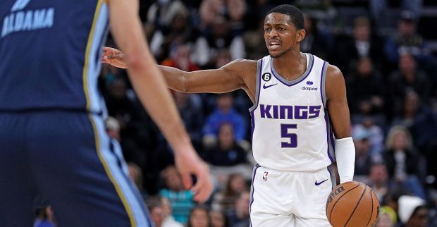  福克斯关键抢断国王客场险胜勇士延续好状态